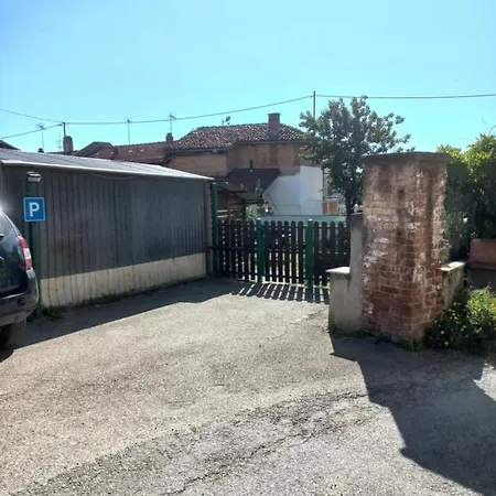Casetta Gialla Apartman *