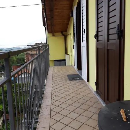 公寓 Casetta Gialla 贾韦诺